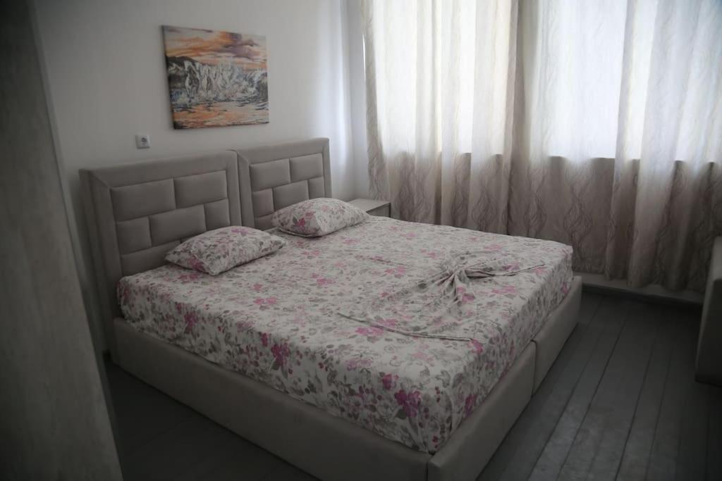 Cityscape Saranda Extérieur photo